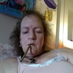 Meet your Posher, Sally